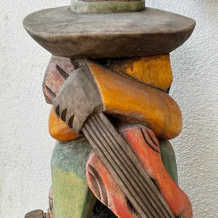 Les 4 Mondes Nocleg ze śniadaniem