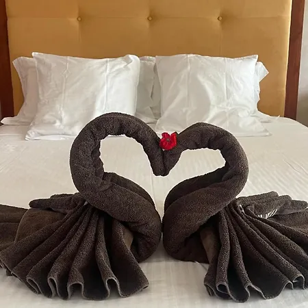 Nocleg ze śniadaniem Les 4 Mondes 4*