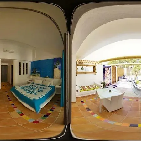 Nocleg ze śniadaniem Les 4 Mondes 4*