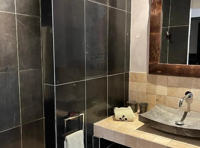 Bed and Breakfast Les 4 Mondes 4*