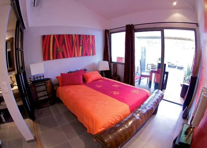 Bed and Breakfast Les 4 Mondes 4*