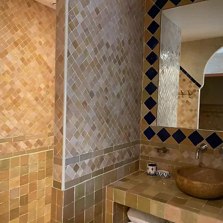 Les 4 Mondes 住宿加早餐酒店 4*