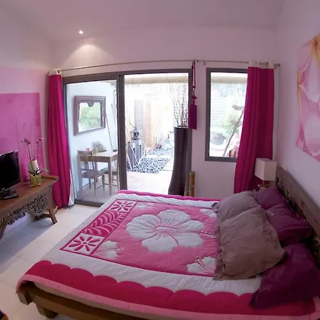 Les 4 Mondes 住宿加早餐酒店 布科·莱斯白老城