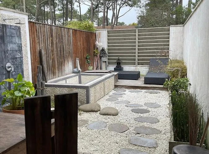 Bed & Breakfast Les 4 Mondes 4*